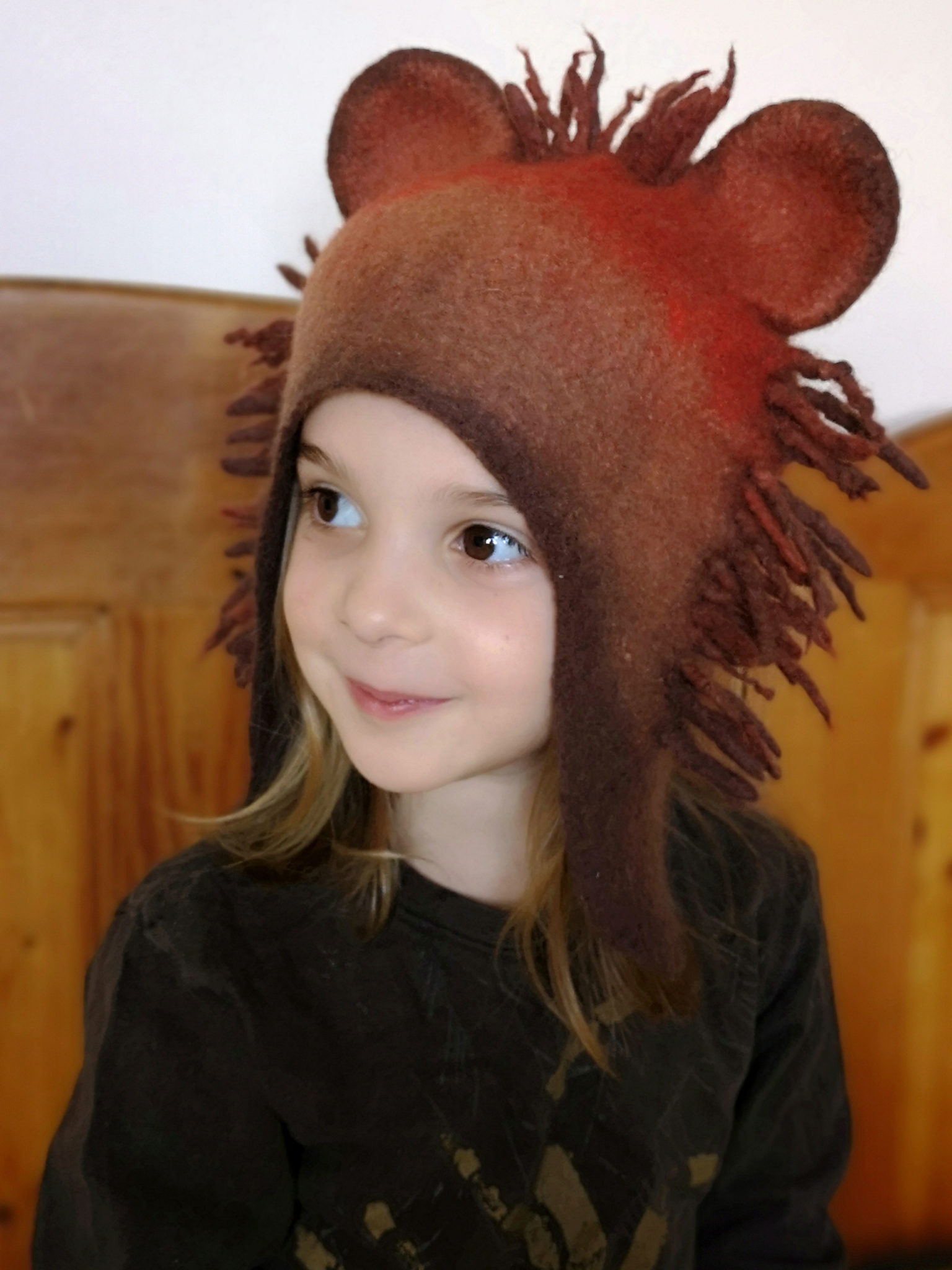 lion-hat-andy-gail-s-textile-arts